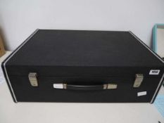 Empty vinyl carrying case in black for 7" singles