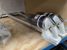 +VAT Samsung Jet 70 Series cordless stick vacuum cleaner with battery, charger and dock