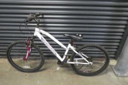 Girls Muddyfox Trinity mountain bike in white and pink