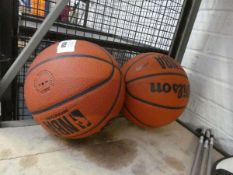 +VAT 2 loose Wilson basketballs