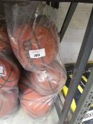 +VAT Bag containing 6 Wilson basketballs