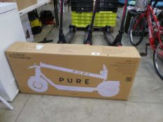 +VAT Pure Air 5 electric scooter, boxed with charger and accessories