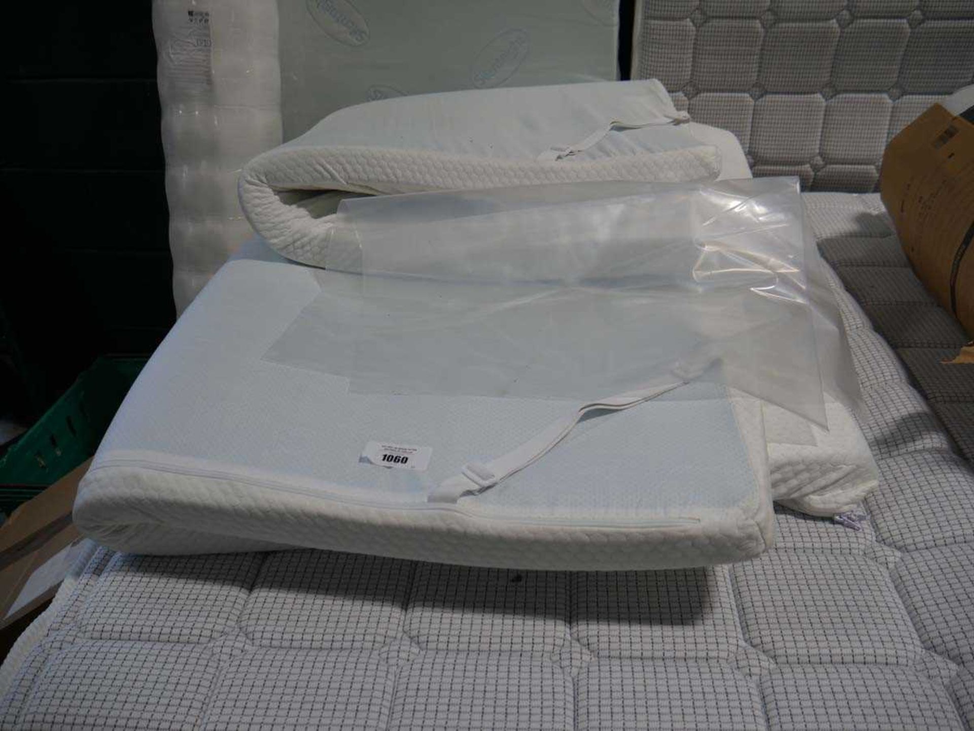 +VAT Unboxed Panda memory foam mattress topper