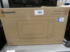 +VAT Panasonic microwave oven in black (NN-ST22QB)