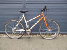 Emmelle Nevada orange and white childrens bike