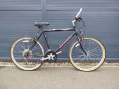 Apollo Tremor black mountain bike