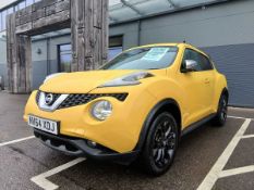 (NV64 XDJ) 2015 Nissan Juke Tekna DCI 5-door hatchback in yellow, 1461cc diesel, 6-speed manual,