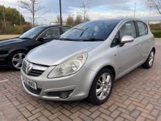 (DY59 WWB) 2009 Vauxhall Corsa Design 5-door hatchback in silver, 1364cc petrol, 5-speed manual,