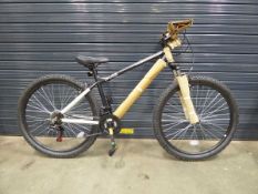 Apollo Phaze black mountain bike
