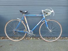 Carlton vinage blue and white racing bike