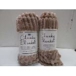+VAT 2 Large Chunky blankets