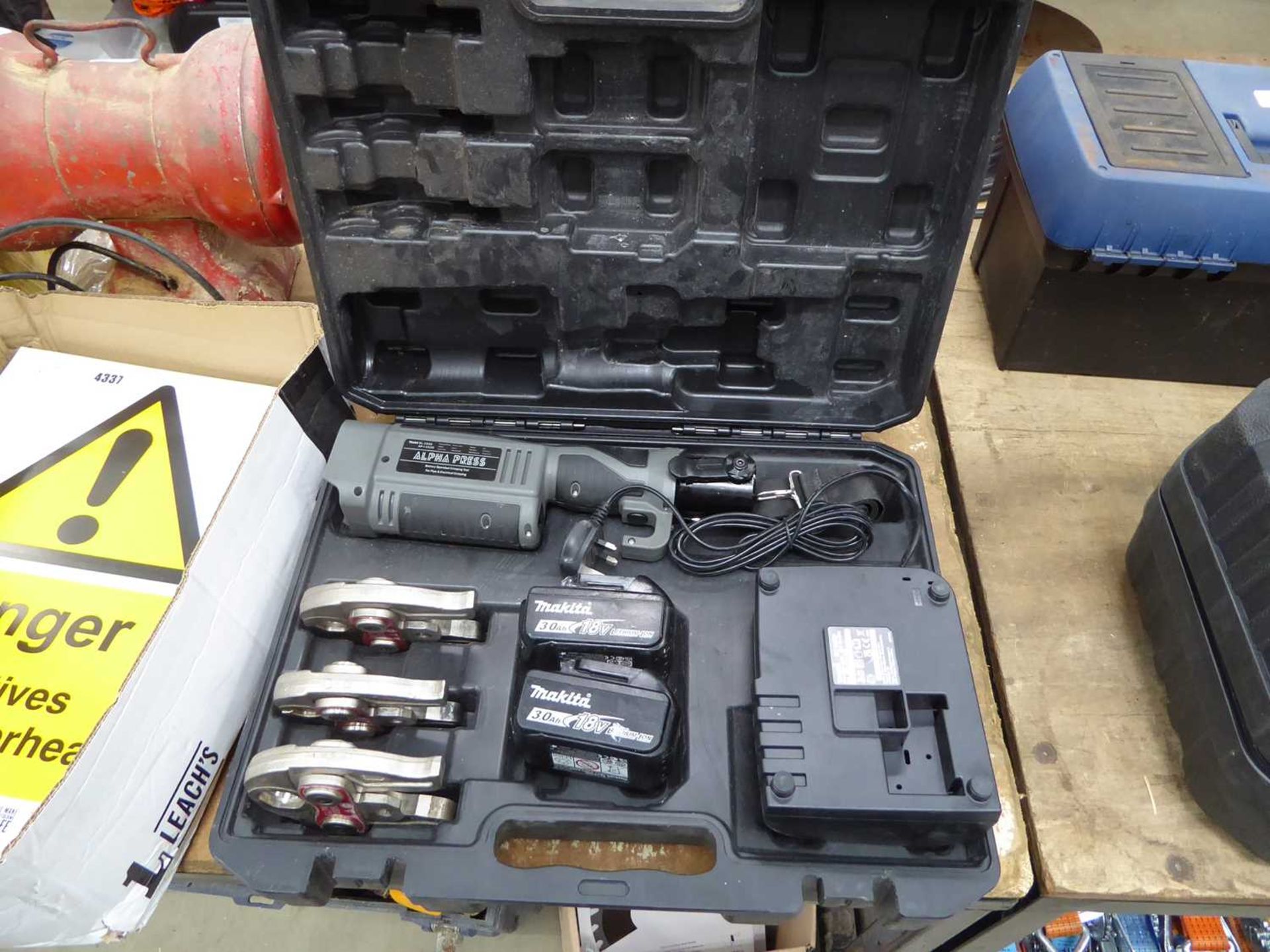 Epco red trolley jack - Image 2 of 2