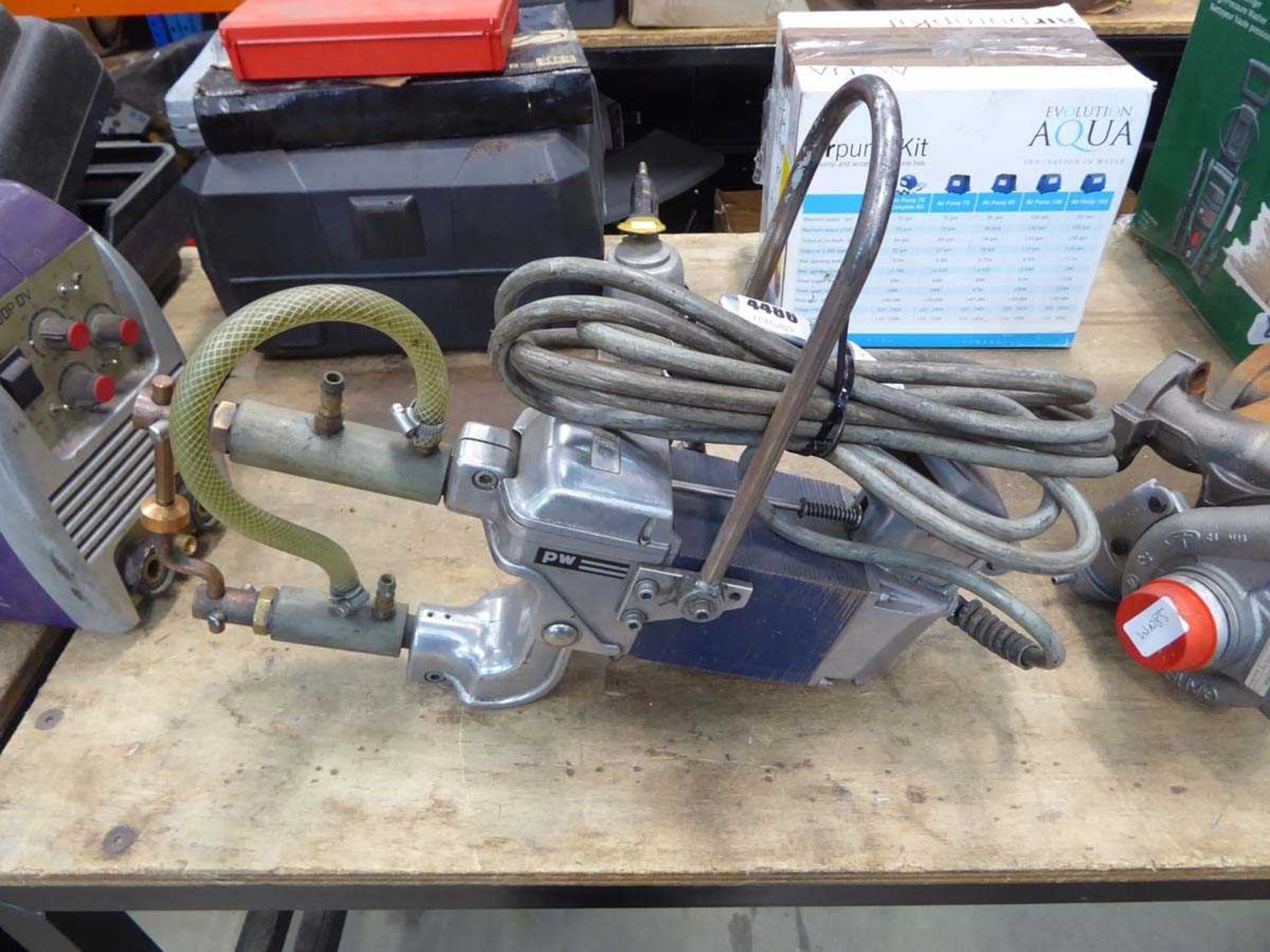 Portable spot welder