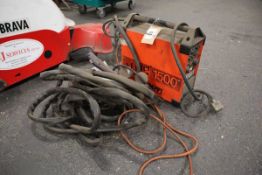 Kemppi Master 1500 welding unit together with a range of hoses and gauges