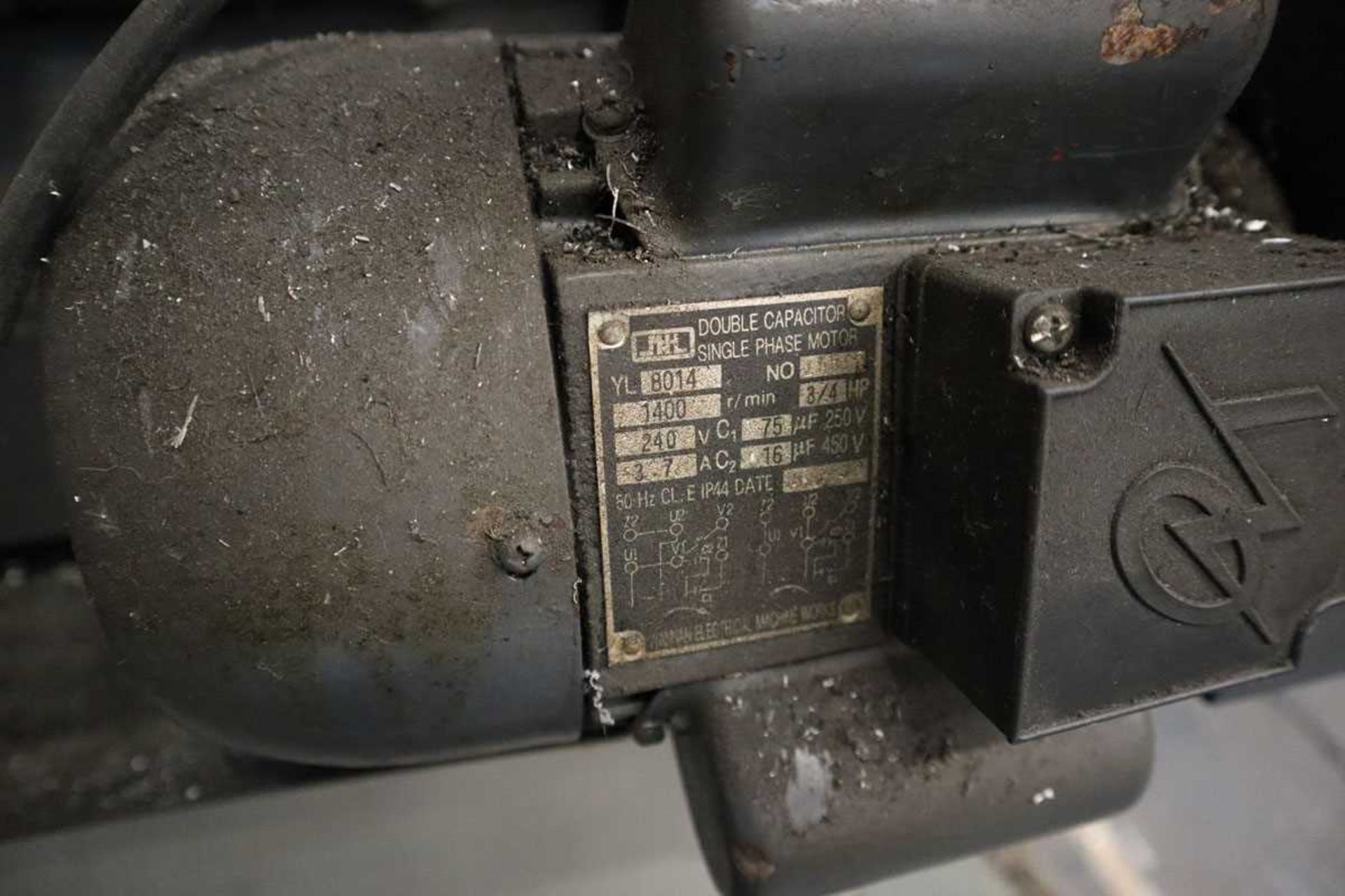 Chester Model B-Super model engineers centre lathe with vertical milling attachment, together with a - Image 5 of 8