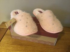 Dunlop Ladies Luxury “Althea” Memory Foam Fur Slippers, Size 8, Pink - New