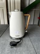 Vonshef Kettle. Est £30 - Grade U