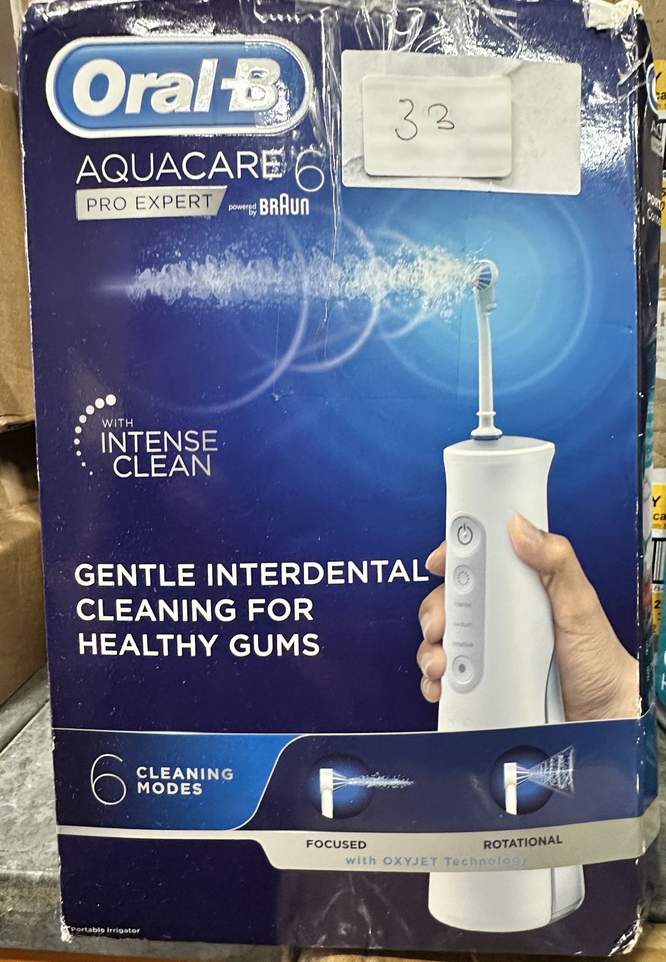 Oral B Aquacare 6 Water Flosser. Est £40 - Grade U