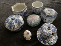 Mixed Lot of Vintage Blue & White Ware - 7 Items