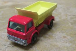 Matchbox 70 Grit Spreader