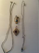 2 Necklaces 2 Pendants