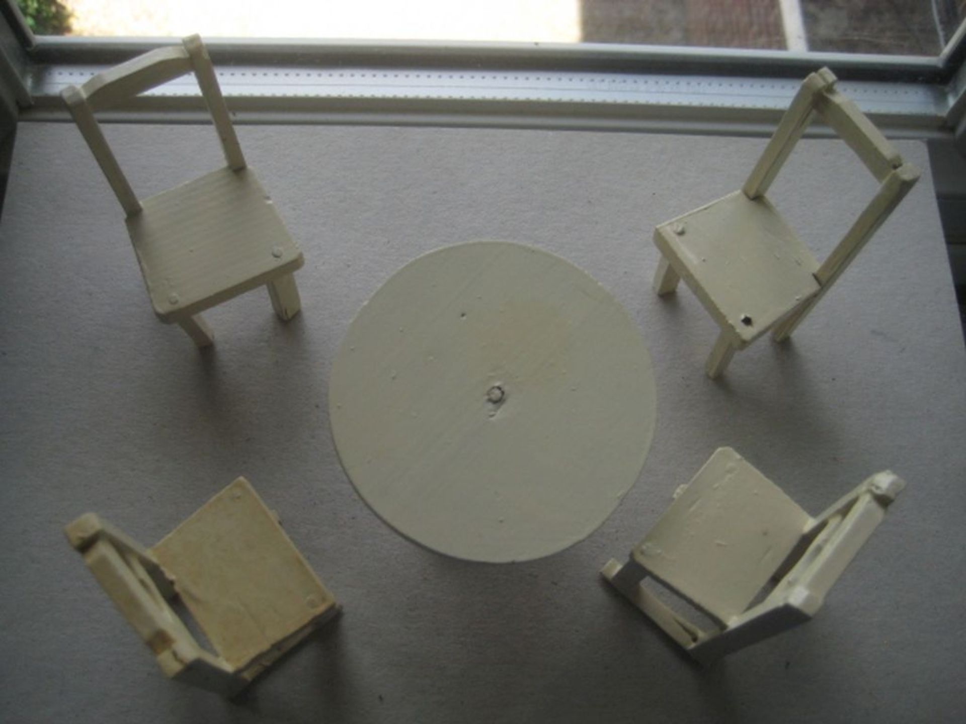 Vintage Dolls House Wooden Table and Four Chairs - Image 2 of 8