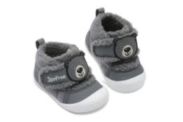 13 x Toddler Winter Shoes