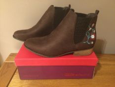 Dolcis “Jean” Chelsea Boots, Size 4, Chocolate - New RRP £49.99
