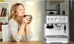 Built-In Grinder Espresso Machine – 20-Bar Pressure, Powerful Milk Frother, Warming Cup Plate & 2...