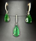 Beautiful 12.27ct Natural Emerald Earrings and Pendant Set With Natural Diamonds & 18k Gold