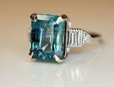 Beautiful 4.30 CT Natural Emerald With Natural Diamonds & 18k Gold