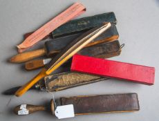 40-teiliges Konvolut von alten Rasiermesserschärfern (versch. Epochen)
