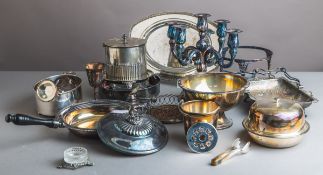 Großes Konvolut von versilberten Gegenständen