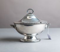 Suppenterrine (Mappin u. Webb, England, um 1900)