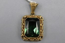 Goldanhänger 333 mit grünem Spinell