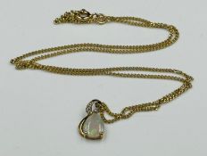 A 9ct gold necklace with opal pendant, approximate weight 3.3g