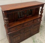 Bevan Funnell oak court cupboard (H138cm W136cm D48cm)