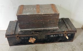 One metal and one wooden Military trunk with metal banding (H28cm W38cm D15cm)
