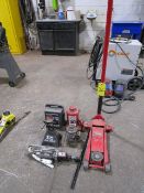 Lot - (1) Pittsburgh 2-1/2 Ton Floor Jack, (1) Pittsburgh 30-Ton Bottle Jack, (1) Torin 20-Ton