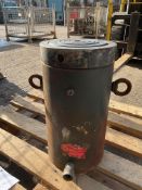 250 Tonne Hydraulic Jack from MOD