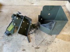 Unissued 7.62 GPMG L7A1 No3 MK1 Pintle Weapon Mount c/w Catcher Box From MOD