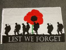 Lest We Forget (Army) Flag - 5ft X 3ft - With Brass Eyelets