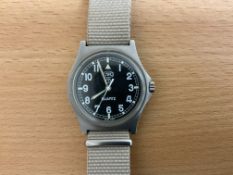 CWC W10 British Army Service Watch, Sn° 330, Date 2004, from MOD