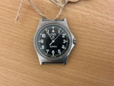 CWC W10 British Army Service Watch, Sn° 4124, Date 1995, from MOD