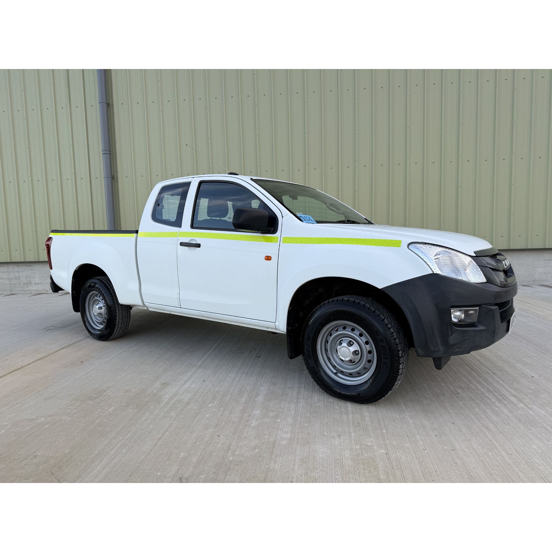 You Are Bidding On A 2014 Isuzu D Max Extended Cab Pick up Direct You Are Bidding On A 2014 Isuzu D Max Extended Cab Pick up Direct