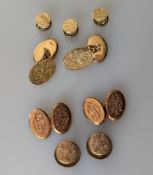 A yellow gold pair of oval cufflinks with etched decoration and another pair in rose gold, 26.3g