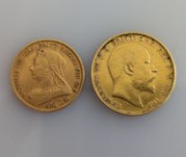 An Edwardian gold full sovereign, 1905 and a Victorian gold half sovereign, 1894 (2)