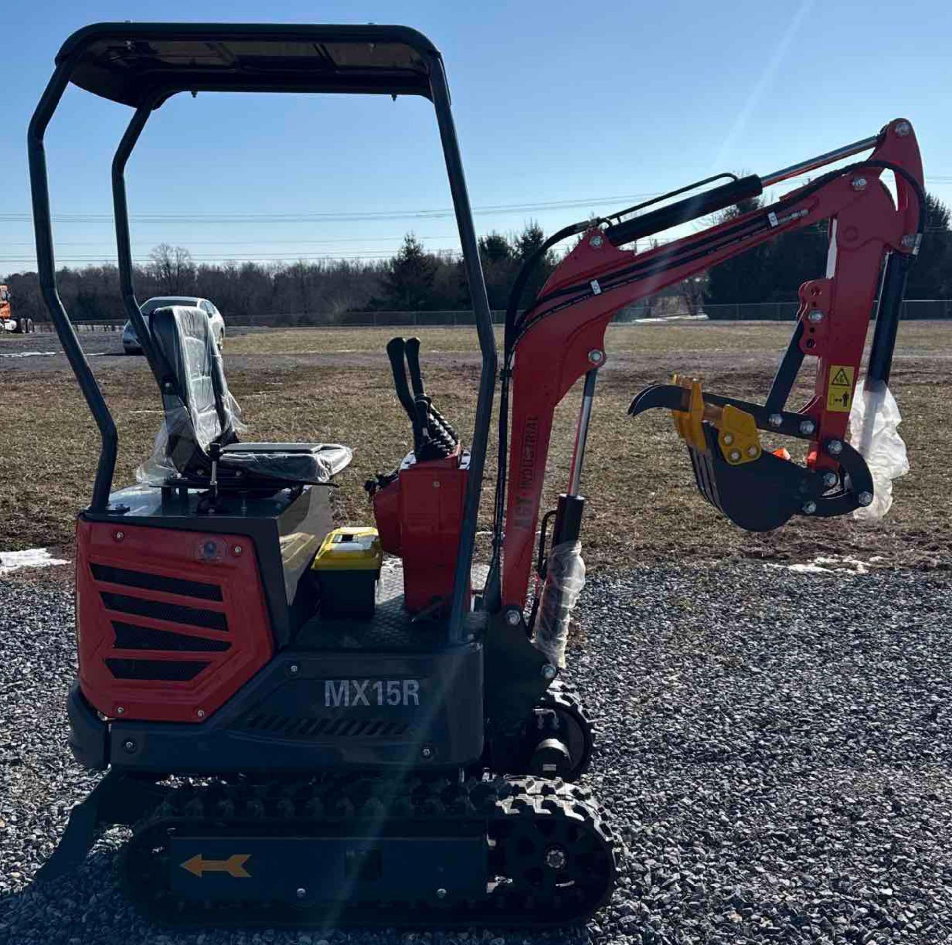 AGT MX15R Mini Excavator - Image 5 of 12