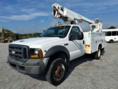 2006 Ford F450 XL Bucket Truck