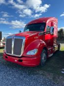 2015 Kenworth T680 Tandem Axle Road Tractor